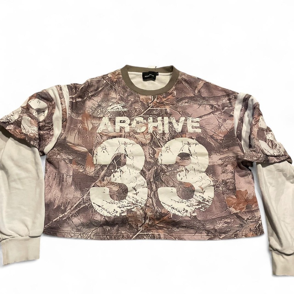 Hype Dept camo cropped sweatshirt with white text reading 'ARCHIVE 33' size XL